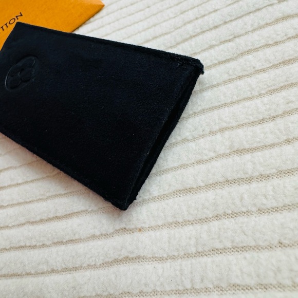 Louis Vuitton Black Suede like Lipstick Holder Sleeve New - Picture 3 of 6